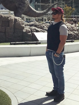 「CHESWICK（チェスウィック）のアイテム」を使った、棚橋弘至さん（メンズ・181cm）の春コーディネート