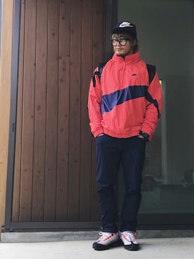 「NIKE（ナイキ）のアイテム（デニムパンツ）」を使った、棚橋弘至さん（メンズ・181cm）の秋コーディネート