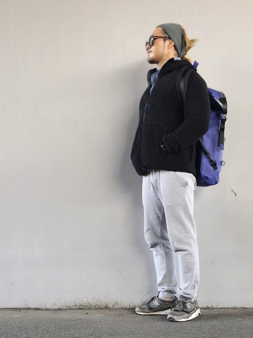 「プロレスラー」｜「THE NORTH FACEのアイテム（ヘアバンド、グレー系）」を使った、棚橋弘至さん（メンズ・181cm）の冬コーディネートの1枚目の写真