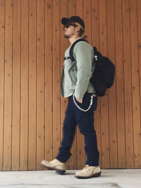 「STEVENSON OVERALL CO.（スティーブンソンオーバーオール）のアイテム（デニムパンツ）」を使った、棚橋弘至さん（メンズ・181cm）の冬コーディネート