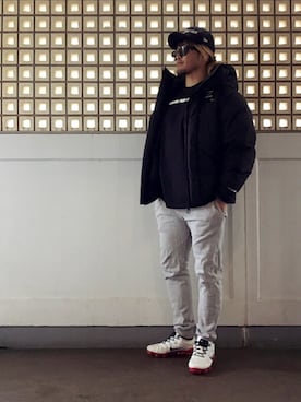 「SOPHNET.（ソフネット）のアイテム（ダウンジャケット/コート）」を使った、棚橋弘至さん（メンズ・181cm）の春コーディネート