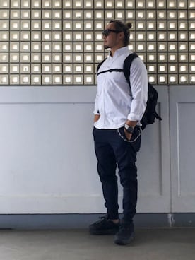 「FLISTFIA（フリストフィア）のアイテム」を使った、棚橋弘至さん（メンズ・181cm）の秋コーディネート