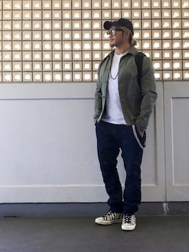 「STEVENSON OVERALL CO.（スティーブンソンオーバーオール）のアイテム（デニムパンツ）」を使った、棚橋弘至さん（メンズ・181cm）の秋コーディネート