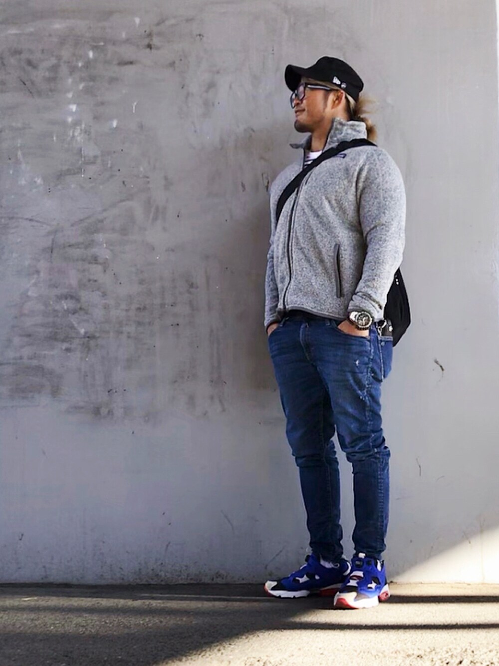 「PUMP FURY、NEW ERA」｜「NEW ERAのアイテム（キャップ、ブラック系）」を使った、棚橋弘至さん（メンズ・181cm）の冬コーディネートの1枚目の写真