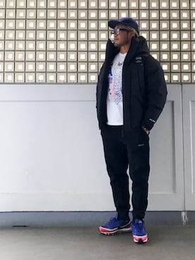 「Saturdays NYC（サタデーズ ニューヨークシティ ）のアイテム（スウェットパンツ）」を使った、棚橋弘至さん（メンズ・181cm）の冬コーディネート