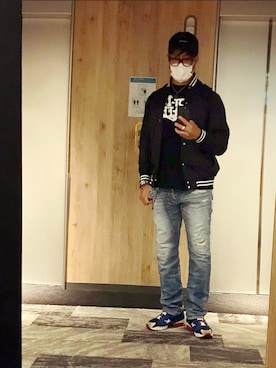「CDG（シーディージー）のアイテム（ジャケット/アウター）」を使った、棚橋弘至さん（メンズ・181cm）の春コーディネート