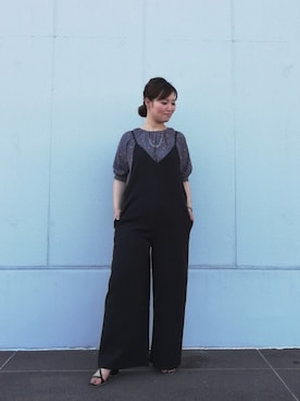 「ぽっちゃりコーデ」｜「アイテム（サロペット/オーバーオール）」を使った、AKIさん（レディース・160cm）の秋コーディネート