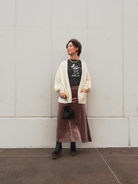 「ベロアスカート」｜「アイテム（ブーティ）」を使った、AKIさん（レディース・160cm）の秋コーディネート