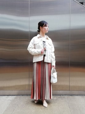「ぽっちゃりコーデ」｜「アイテム（ジャケット/アウター、ホワイト系）」を使った、AKIさん（レディース・160cm）の春コーディネート