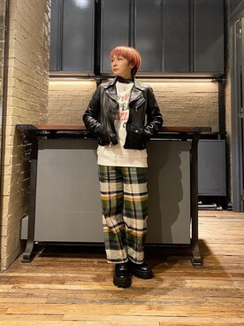 「ロックコーデ」｜「アイテム（スウェット）」を使った、つぼねさん（レディース・153cm）の秋コーディネート