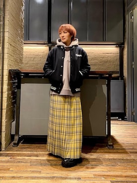 「90'sコーデ」｜「アイテム（スタジャン）」を使った、つぼねさん（レディース・153cm）の冬コーディネート