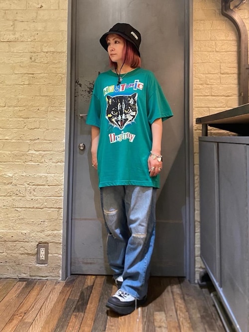 ヒステリックグラマー　CAT SCRATCH FEVER オーバーサイズTシャツ HYSTERIC GLAMOUR（ヒステリックグラマー）の「CAT SCRATCH