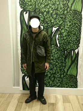 「nonnative（ノンネイティブ）のアイテム（バッグ）」を使った、アップーさん（メンズ・170cm）の春コーディネート