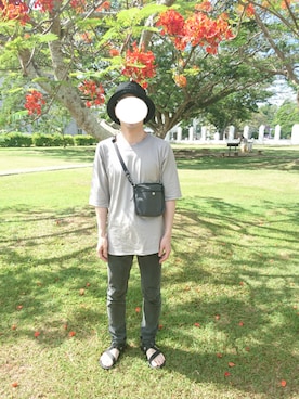 「nonnative（ノンネイティブ）のアイテム（バッグ）」を使った、アップーさん（メンズ・170cm）の春コーディネート