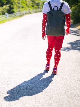 「ZOZO（ゾゾ）のアイテム（トップス、レッド系）」を使った、 赤ゾゾスーツの旅人 まきこうさん（メンズ）の秋コーディネート