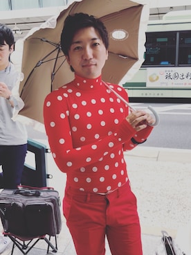 「ZOZO（ゾゾ）のアイテム（トップス、レッド系）」を使った、 赤ゾゾスーツの旅人 まきこうさん（メンズ）の秋コーディネート