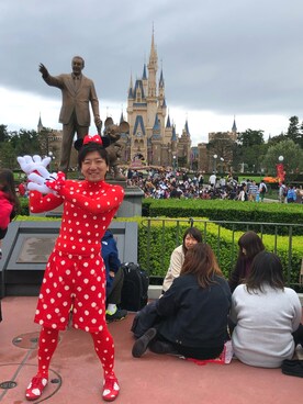 「ZOZO（ゾゾ）のアイテム（トップス、レッド系）」を使った、 赤ゾゾスーツの旅人 まきこうさん（メンズ）の秋コーディネート