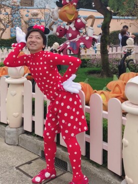 「ZOZO（ゾゾ）のアイテム（トップス、レッド系）」を使った、 赤ゾゾスーツの旅人 まきこうさん（メンズ）の秋コーディネート