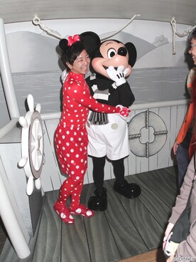 「ZOZO（ゾゾ）のアイテム（トップス、レッド系）」を使った、 赤ゾゾスーツの旅人 まきこうさん（メンズ）の秋コーディネート