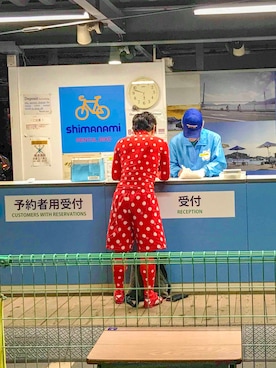 「ZOZO（ゾゾ）のアイテム（トップス、レッド系）」を使った、 赤ゾゾスーツの旅人 まきこうさん（メンズ）の秋コーディネート