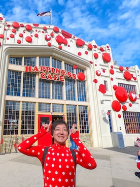 「ZOZO（ゾゾ）のアイテム（トップス、レッド系）」を使った、 赤ゾゾスーツの旅人 まきこうさん（メンズ）の秋コーディネート