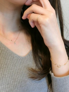 「agete（アガット）のアイテム（ブレスレット）」を使った、manakaさん（レディース・157cm）の冬コーディネート