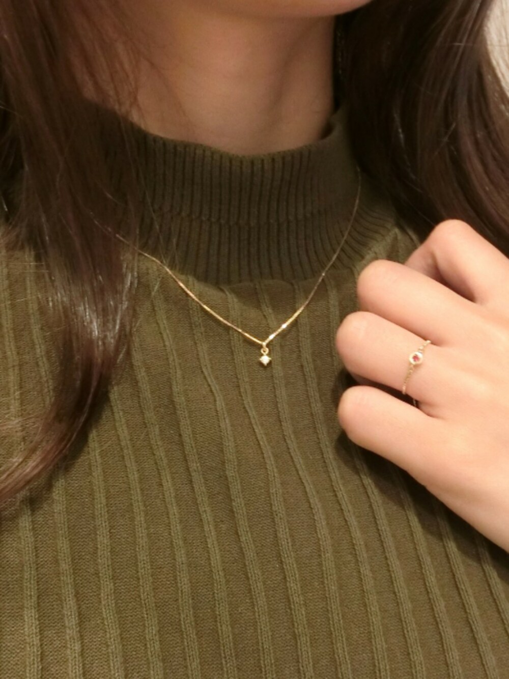 「ageteのK18ネックレス（8411664/10084116064）（ネックレス、ゴールド系）」を使った、manakaさん（レディース・157cm）の夏コーディネートの1枚目の写真