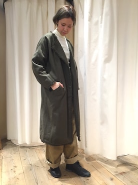 「RNA-N（アールエヌエーエヌ）のアイテム（その他アウター）」を使った、mahoさん（レディース・161cm）の秋コーディネート
