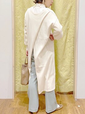 「スリット」｜「アイテム（スラックス）」を使った、Rihoさん（レディース・155cm）の冬コーディネート