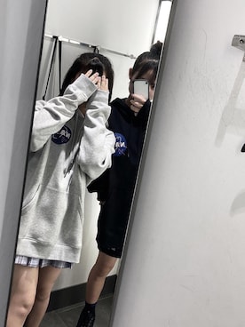 「NASA（ナサ）のアイテム」を使った、李さん（レディース・159cm）の秋コーディネート