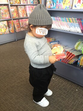 「GO TO HOLLYWOOD（ゴートゥーハリウッド）のアイテム（Tシャツ/カットソー、グレー系）」を使った、ouiさん（キッズ・110cm）の冬コーディネート