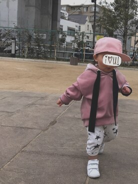 「ベロアパーカー」｜ouiさん（キッズ・80cm）の冬コーディネート