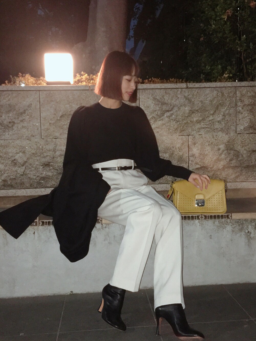 「6の＜6(ROKU)＞KARSEY PANTS/ﾊﾟﾝﾂ（その他パンツ、ホワイト系）」を使った、近藤千尋さん（レディース・160cm）の冬コーディネートの1枚目の写真