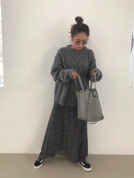 近藤千尋さんの「Balenciaga - Bazar トートバッグ - women - レザー - ワンサイズ」を使ったコーディネート