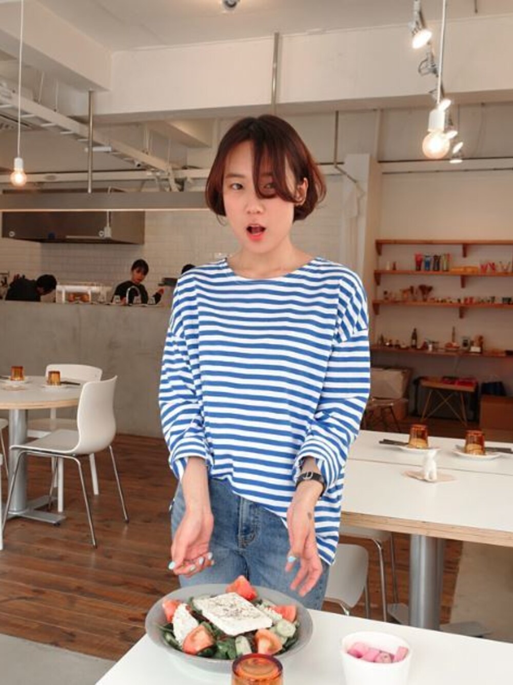「Tシャツ、休日スタイル、カジュアルコーデ、ボーダーTシャツ、 韓国ブランド、韓国ファッション、サイドスリット、はるコーデ、zemmaworld、2017ss」｜「サイドスリットボーダーTシャツ（Tシャツ/カットソー、その他）」を使った、ZEMMAWORLDさん（レディース・164cm）の春コーディネートの1枚目の写真