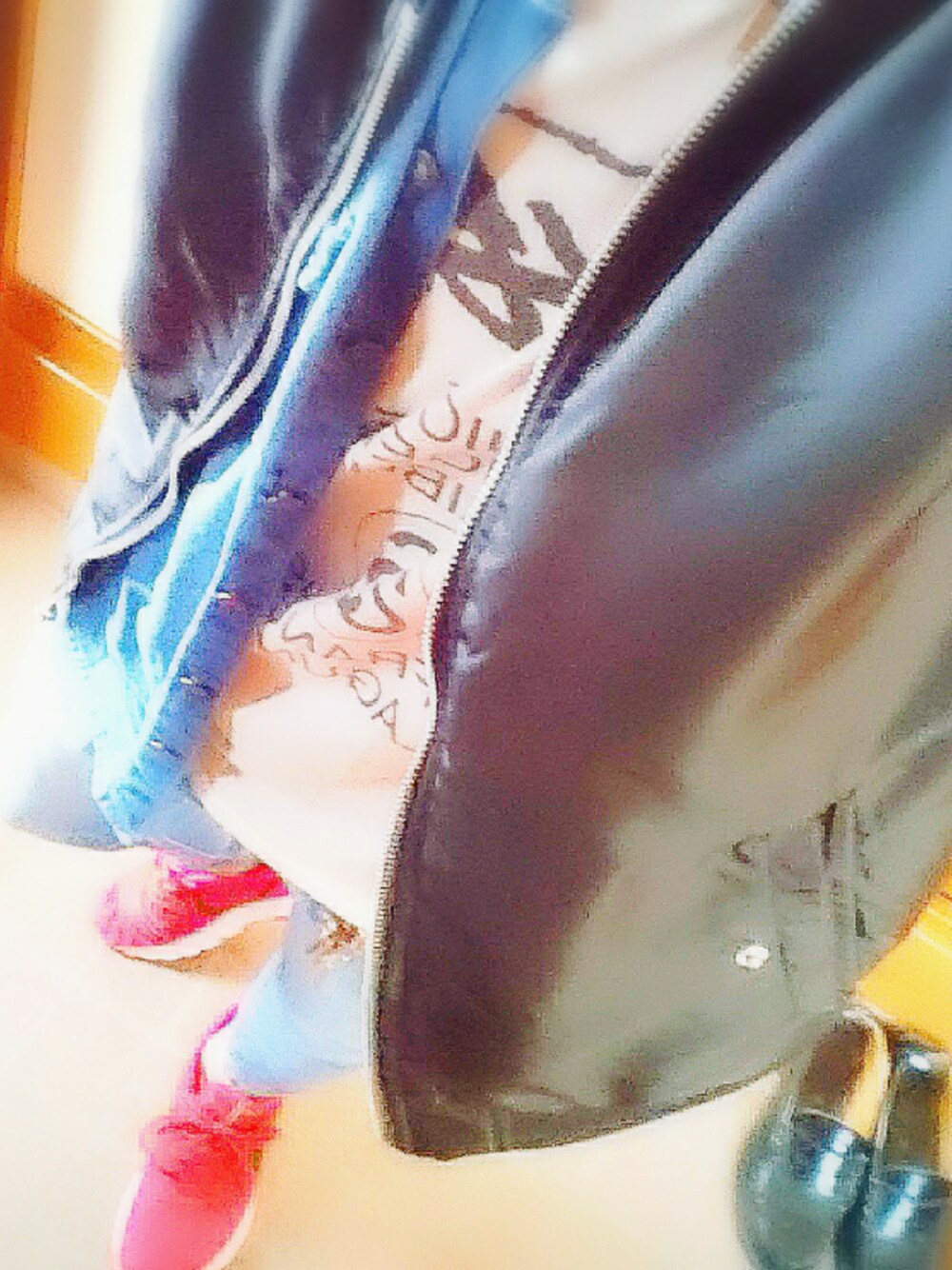 「MA-1、デニム、GAP、stussy、NIKE、Bershka」｜「STUSSYのアイテム（Tシャツ/カットソー、ホワイト系）」を使った、しーんさんさん（メンズ・168cm）の冬コーディネートの1枚目の写真