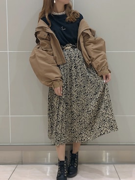 「クリスマス」｜「アイテム（マウンテンパーカー）」を使った、NENEさん（レディース・162cm）の冬コーディネート