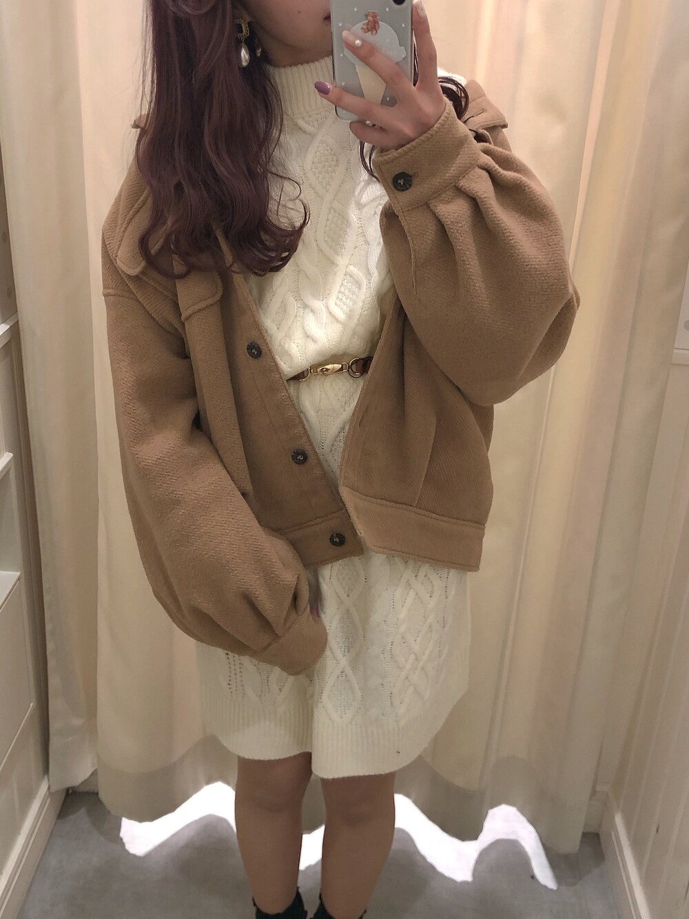 「へザー、Heather、ニットワンピース、デート、デートスタイル（WOMEN）、ニットワンピ、白ワンピース」｜「Heatherのナカワタエリツキコート　821464（その他アウター、ベージュ系）」を使った、NENEさん（レディース・162cm）の冬コーディネートの1枚目の写真