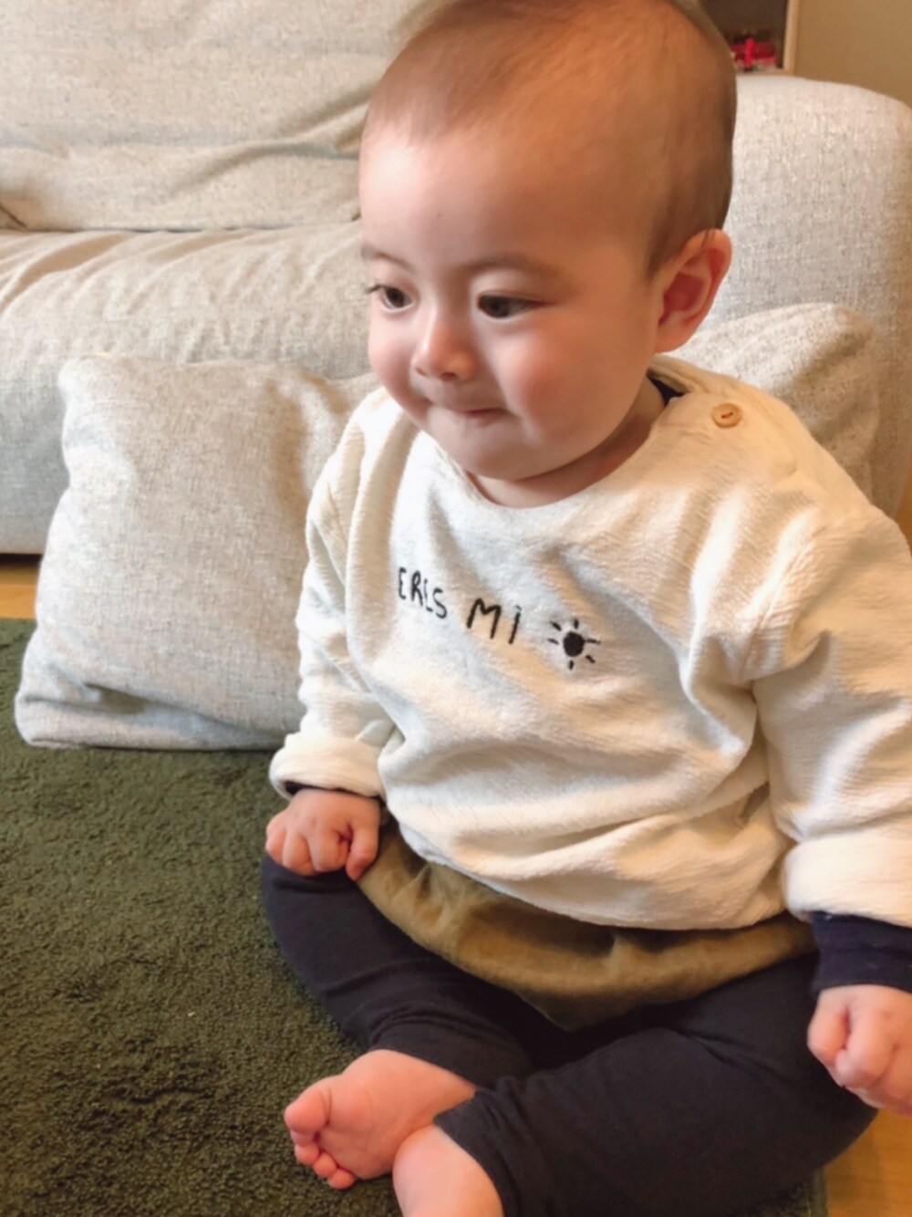 「キッズコーデ、男の子、ベビーコーデ、０歳、ZARA、ハンドメイド、無印良品、かぼちゃパンツ、シンプル」｜「ZARA KIDSのアイテム（Tシャツ/カットソー、ホワイト系）」を使った、✩hm✩さん（キッズ・80cm）の冬コーディネートの1枚目の写真