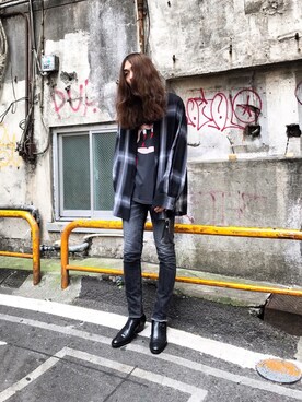 「SAINT LAURENT PARIS（サンローランパリ）のアイテム（Tシャツ/カットソー）」を使った、sa.sh.ooさん（メンズ・174cm）の秋コーディネート