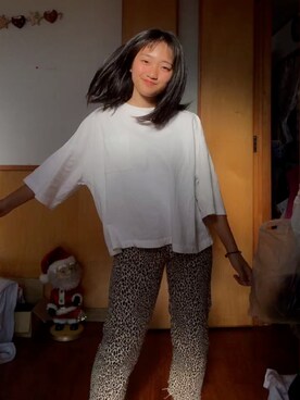 「H&M（エイチ・アンド・エム）のアイテム（パンツ、ベージュ系）」を使った、ナカジの為のさんの春コーディネート