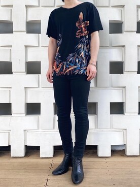 「SAINT LAURENT PARIS（サンローランパリ）のアイテム（Tシャツ/カットソー）」を使った、天翔さん（メンズ・168cm）の夏コーディネート