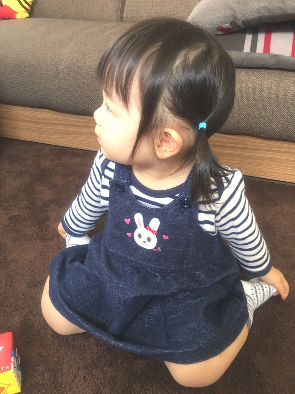 「青、ボーダー、サロペットスカート、mikihouse、ミキハウス、全身青、青ボーダー、ロンパース、西松屋、おさげ」｜「西松屋のアイテム（ロンパース、ブルー系）」を使った、ｶﾘﾎﾟさん（キッズ・80cm）の夏コーディネートの1枚目の写真