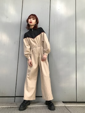 「アイテム（つなぎ/オールインワン、ベージュ系）」を使った、jouetie_tsubameさん（レディース・163cm）の冬コーディネート