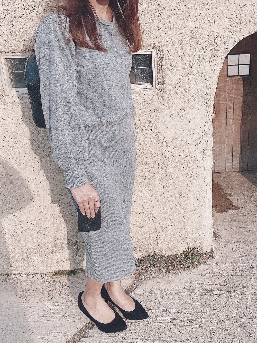 「シンプルコーデ、ニットワンピース、moussy、stradivarius」｜「MOUSSYのBROWSING L/S KNIT OP（ワンピース、グレー系）」を使った、yui さん（レディース・158cm）の秋コーディネートの1枚目の写真