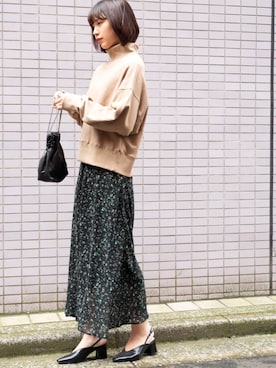 「アイテム（ハンドバッグ）」を使った、sakiさん（レディース・168cm・10代）の春コーディネート