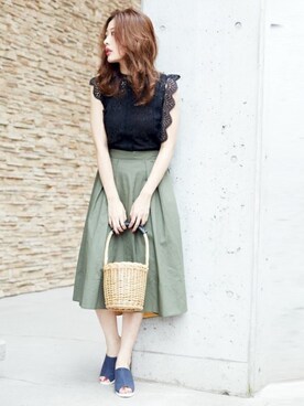 プチハイネックレースノースリーブを使った人気ファッションコーディネート Wear