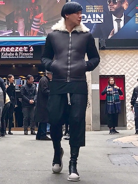 「RICK OWENS」｜「アイテム（ムートンコート）」を使った、Iam Will Iamさん（メンズ・176cm）の冬コーディネート