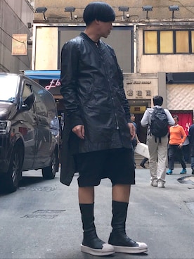 「DRKSHDW by RICK OWENS（ダークシャドウ バイ リックオウエンス）のアイテム（マウンテンパーカー）」を使った、Iam Will Iamさん（メンズ・176cm）の春コーディネート