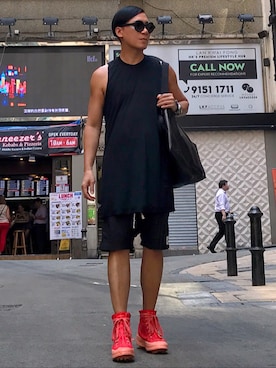 「DRKSHDW by RICK OWENS（ダークシャドウ バイ リックオウエンス）のアイテム（ショルダーバッグ）」を使った、Iam Will Iamさん（メンズ・176cm）の夏コーディネート